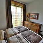 Apartment 17